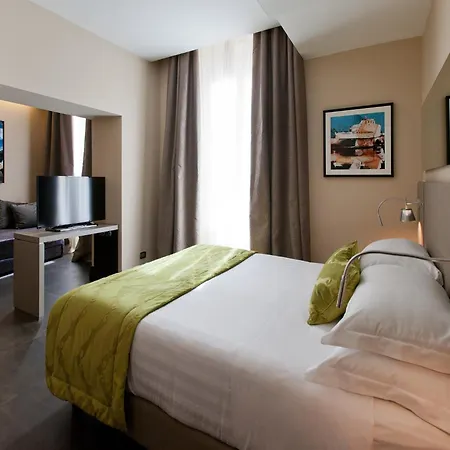Quirinale Luxury Hotel 3*