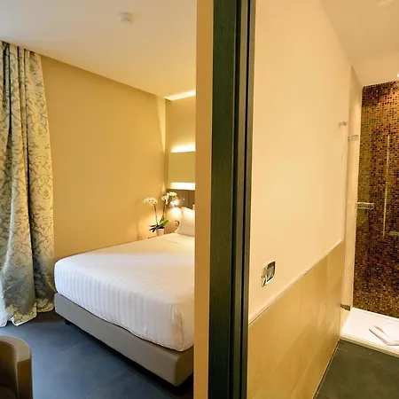 Quirinale Luxury Hotel 3*