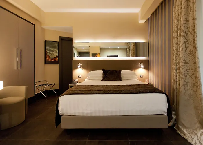 Quirinale Luxury Hotel 3*